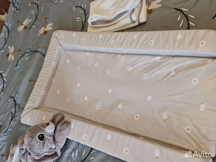 Матрасик на пеленальный столик с чехлом