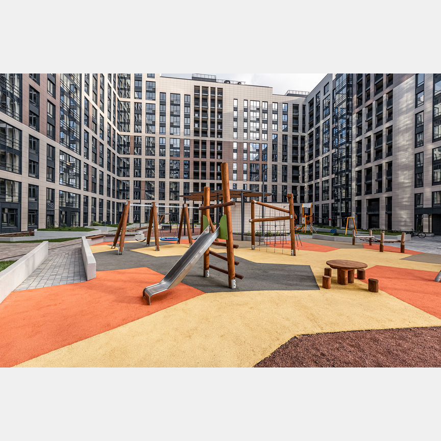 3-к. квартира, 98,8 м², 1/14 эт.