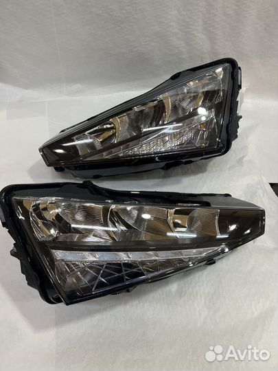 Skoda Rapid 2 левая фара LED
