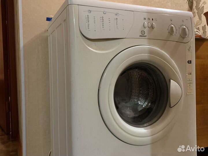 Б/у Стиральная машина Indesit W63T