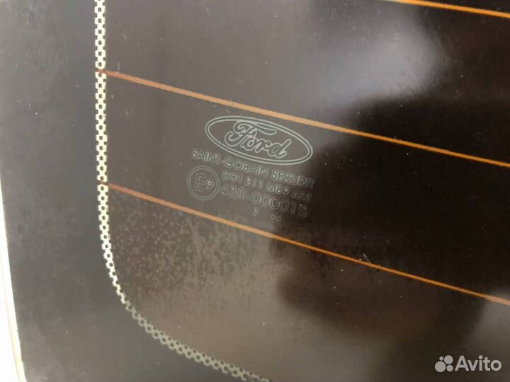 Б/У Стекло заднее 1362994 ford