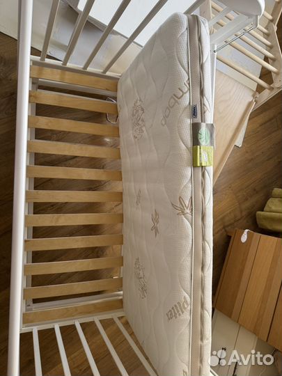 Детская кроватка маятник