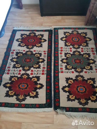 Дорожки и подушки для стульев из шерсти