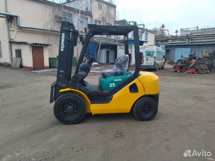 Вилочный погрузчик Komatsu FD25T-16, 2006