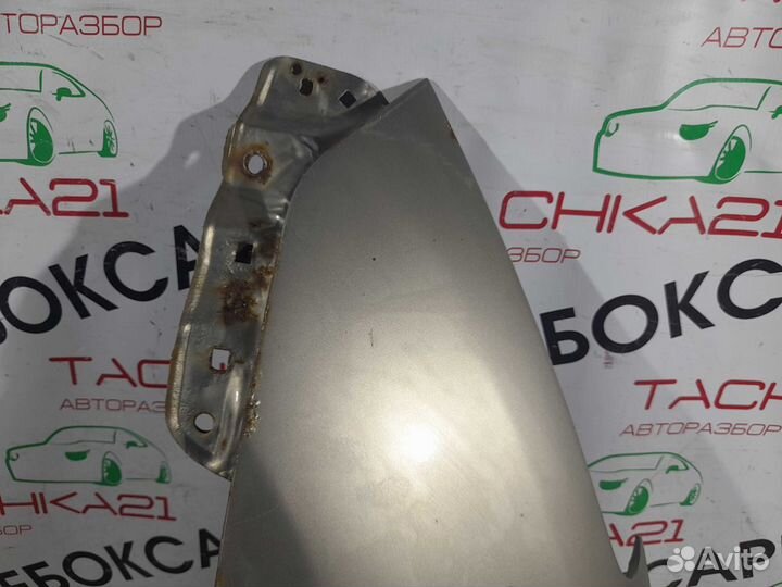 Крыло переднее левое Toyota Prius (2003-2011)