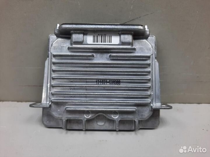 Блок розжига фары правой range rover 4 L90020948
