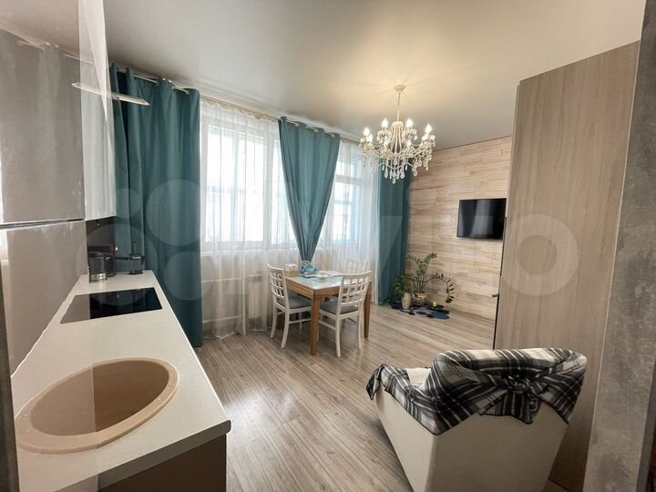 4-к. квартира, 95 м², 2/3 эт.