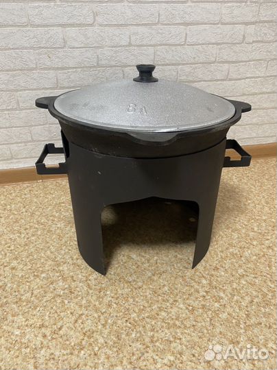Казан с подставкой