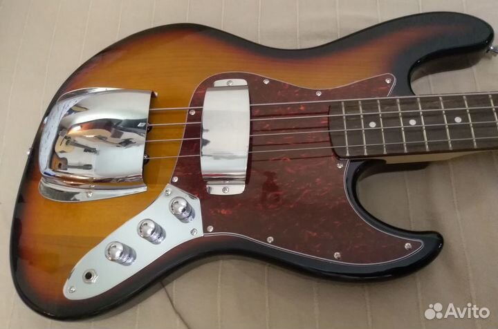 Fender Jazz Bass реплика новый