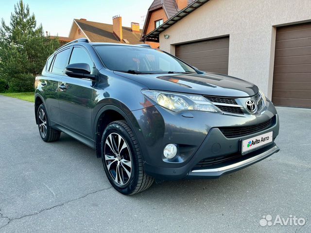 Toyota RAV4 2.0 CVT, 2015, 90 000 км с пробегом, цена 2200000 руб.