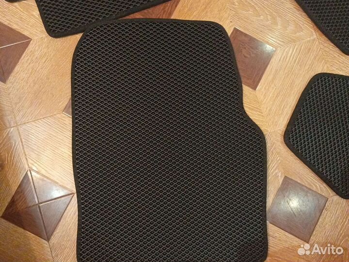 Автомобильные коврики eva