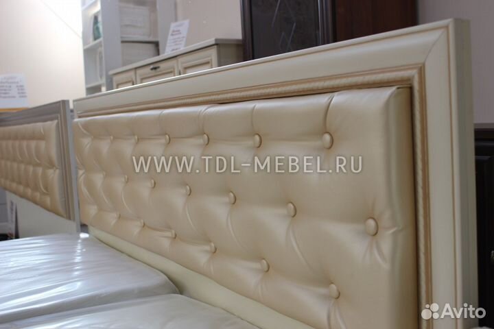 Спальня Ванесса ваниль модульная