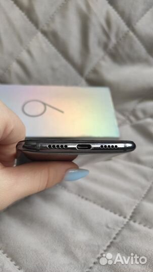 Xiaomi Mi 9, 6/64 ГБ