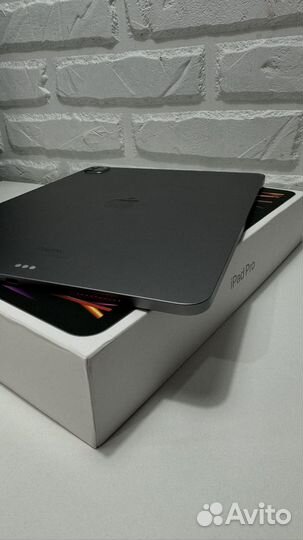 iPad pro 12.9 m2 256