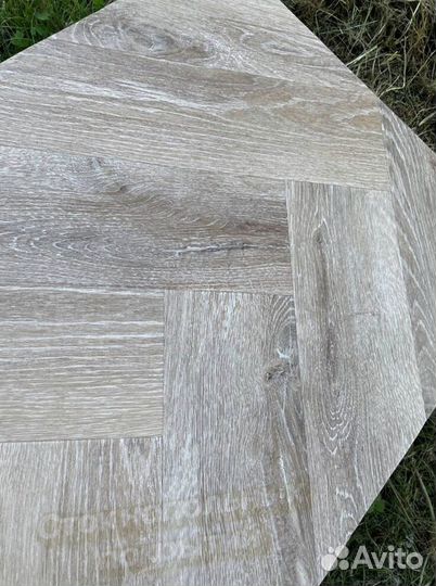 Кварцвиниловая плитка елка