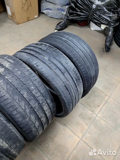 Pirelli P Zero 235/35 R20 и 265/30 R20