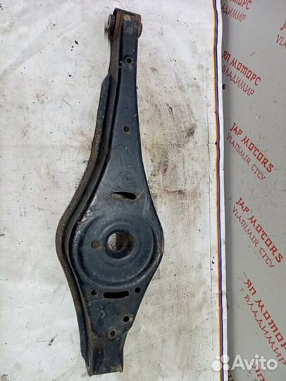 Рычаг подвески нижний задний правый Volkswagen