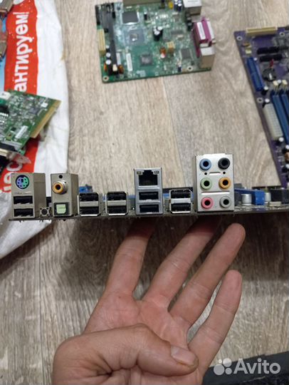 Материнская плата