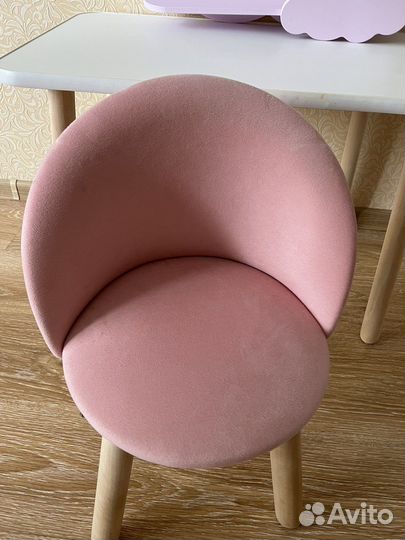 Детский стол и стул