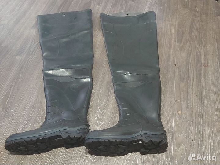 Резиновые сапоги болотные