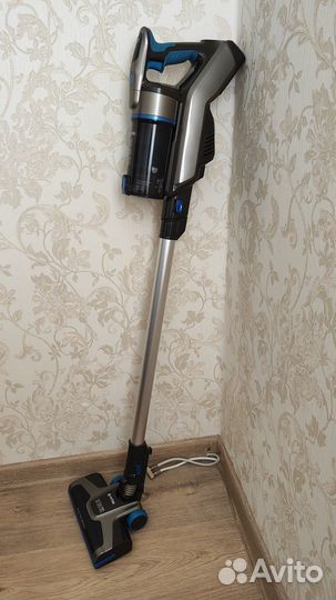 Пылесос вертикальный Vitek VT 8133B