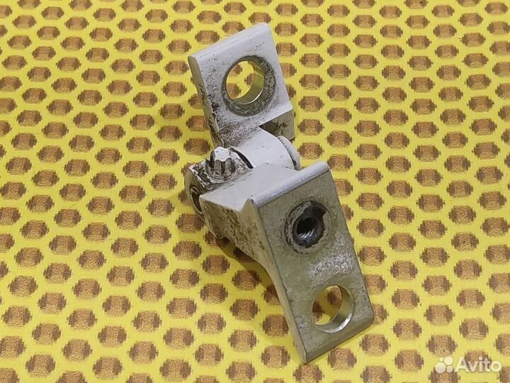 Петля двери передняя нижняя передняя левая