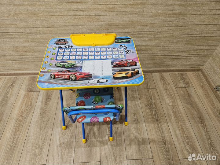 Стул и столик от 3 лет