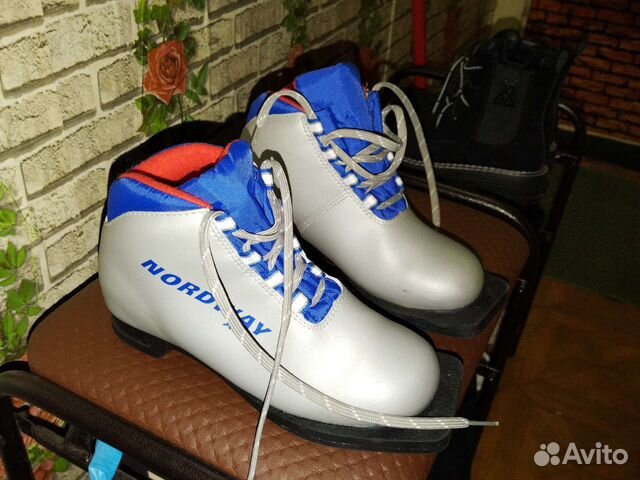 Лыжные ботинки