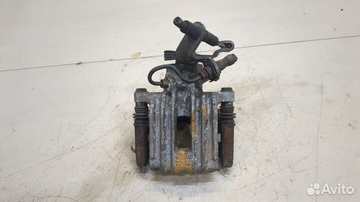 Суппорт Volkswagen Golf Plus, 2006