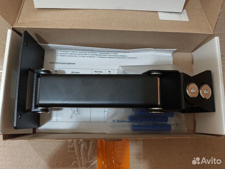 Кронштейн настенный для тв диагональю 10