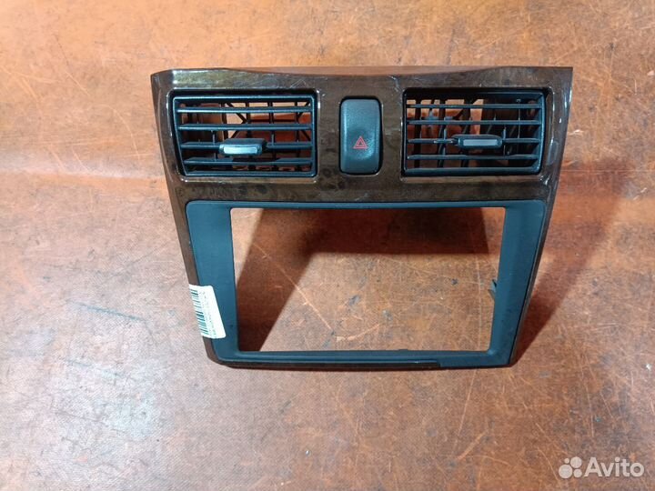 Рамка магнитолы Nissan Cefiro A33