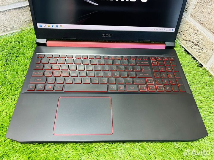 Игровой 8 ядер Acer I5-8300H/Ram8/ GTX 1050/SSD512