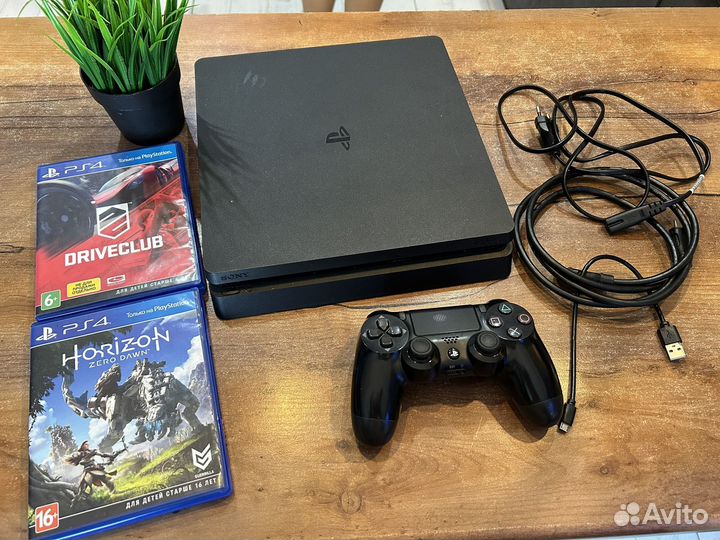 Sony PS4 slim 1tb 2208b