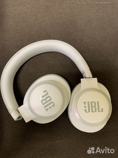 Jbl live 650btnc