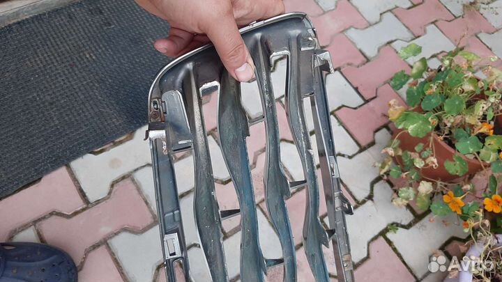 Решетка радиатора Infiniti fx35