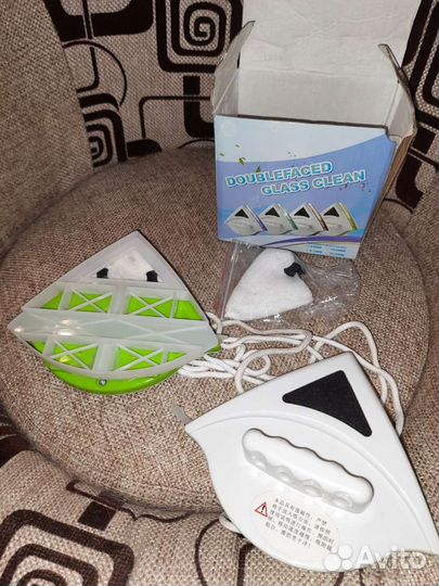 Магнитная щётка для очистки стекла