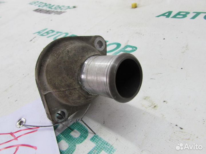 Крышка термостата для Toyota Yaris 2 2005-2011г