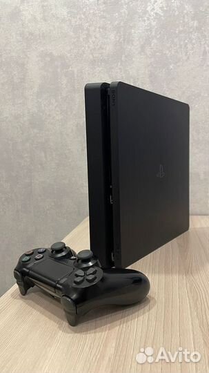 Продам Sony PS4