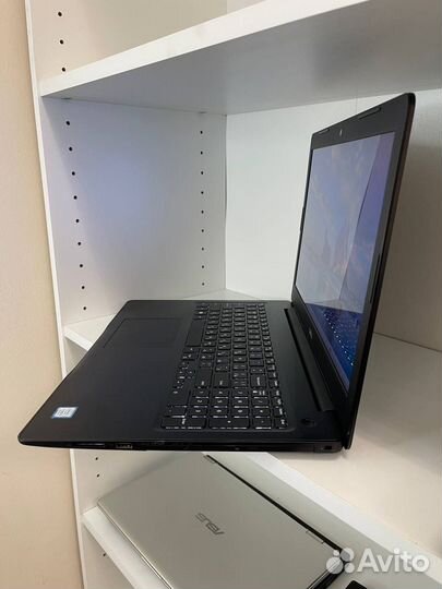 Ноутбук Dell p75f 15,6