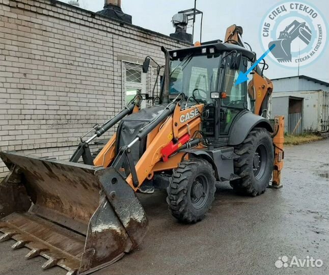 Стекло дверное верхнее левое на Case 580 SR