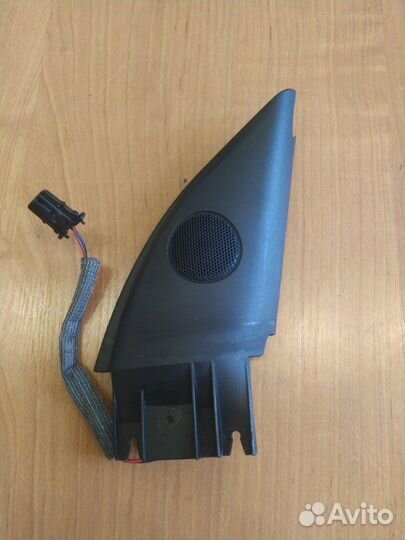 Крышка зеркала правая Volkswagen Passat B5 седан