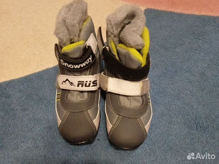 Лыжные ботинки