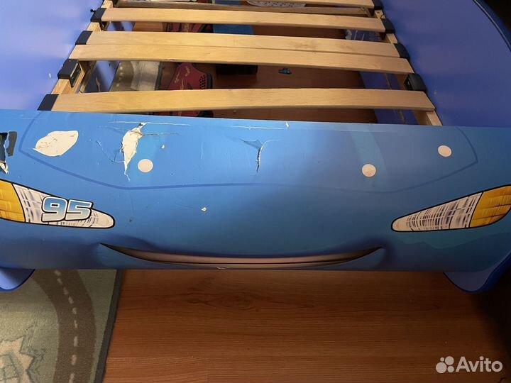 Детская кровать машинка с матрасом бу