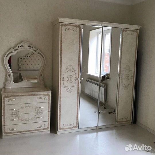 Спальня / Спальный гарнитур