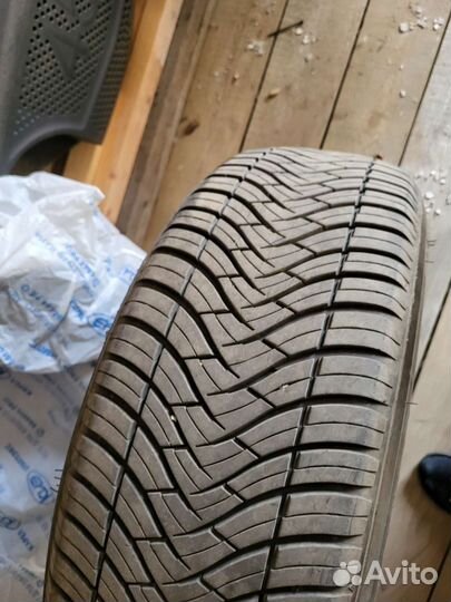 Triangle SeasonX TA01 215/65 R17