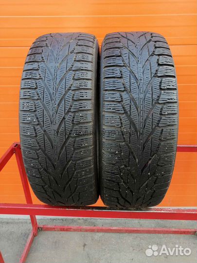 Nokian Tyres Hakkapeliitta R2 SUV 215/60 R17 96T