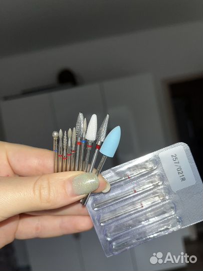 Все принадлежности для маникюра