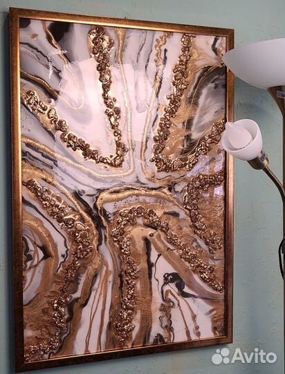 Золотая - эпоксидная картина с камнями
