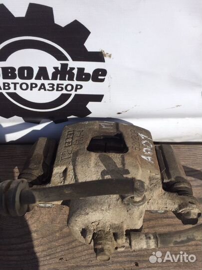 Суппорт передний заз вида