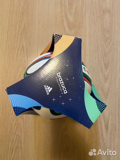Футбольный мяч adidas brazuca оригинал